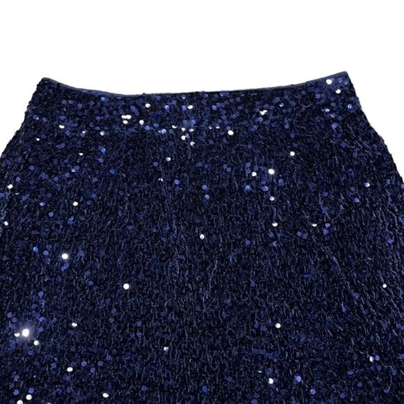 NY&Co Front Zipper Sequin Mini Skirt - Picture 7 of 12